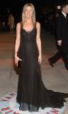 Jennifer Aniston en vestido negro